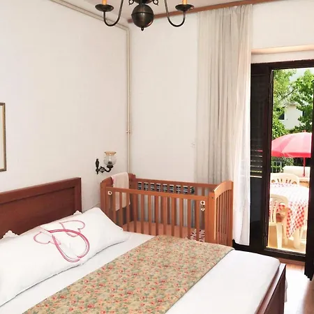 Apartment Seaside With A Swimming Pool Supetar, Brac - 11360 Supetar